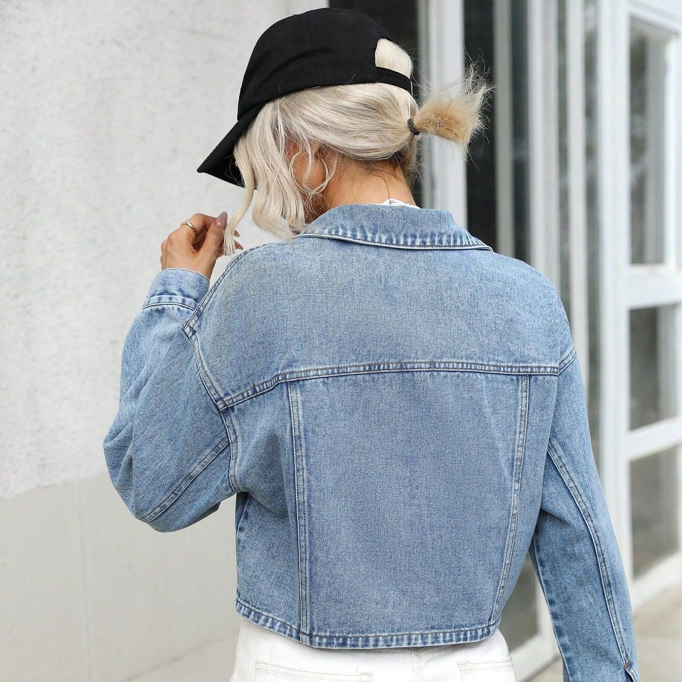 Cropped denim jacket light blue