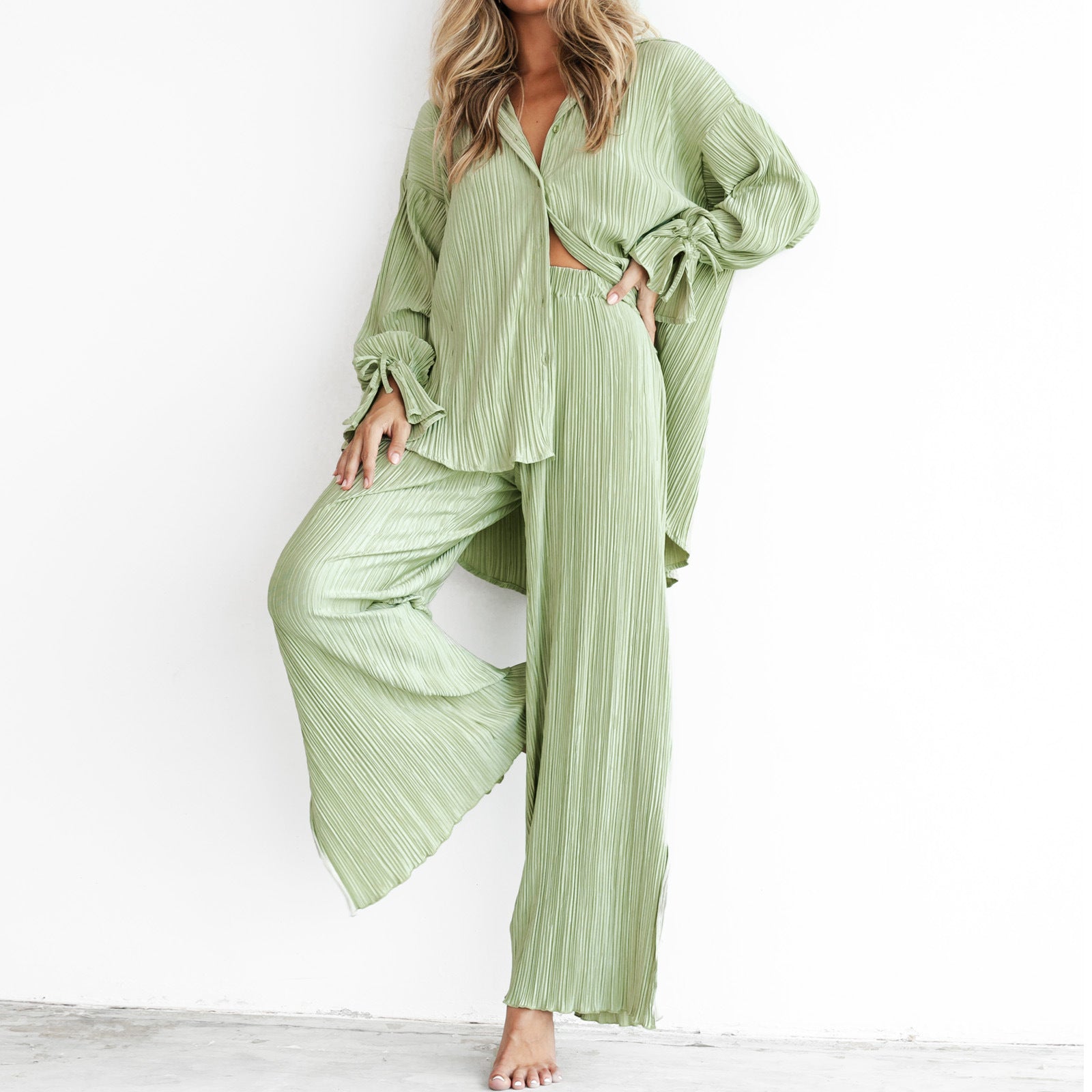 Pleated shirt and pants set